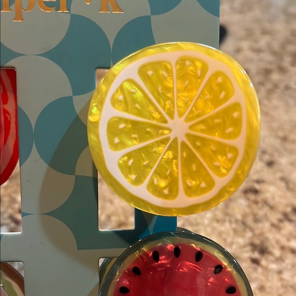 Piper K Fruit-Themed Hair Clip Set 🍉🍋🥝🍊 - Picture 4 of 5